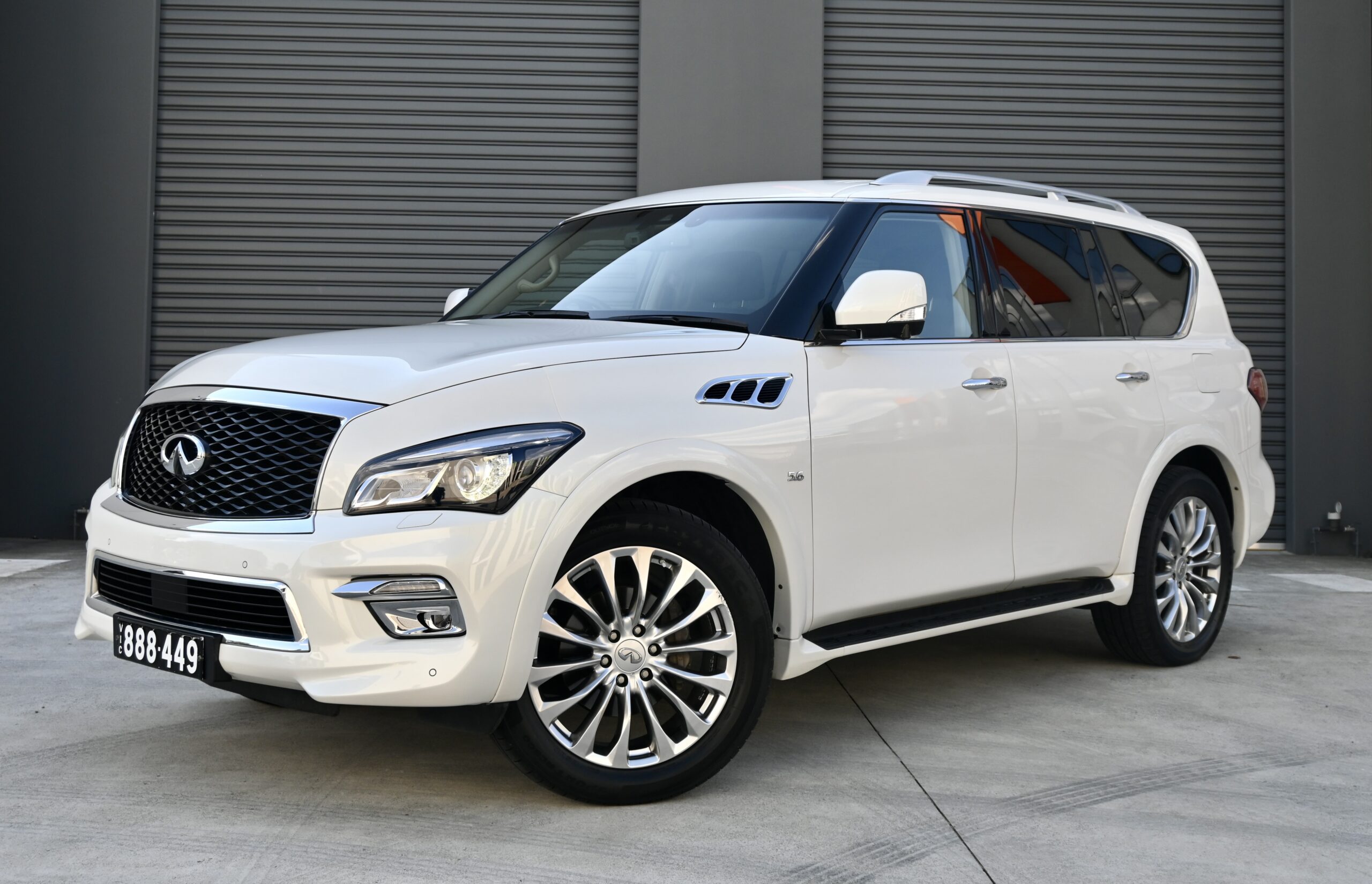 2017 INFINITI QX80 S Premium Auto 4×4 MY18