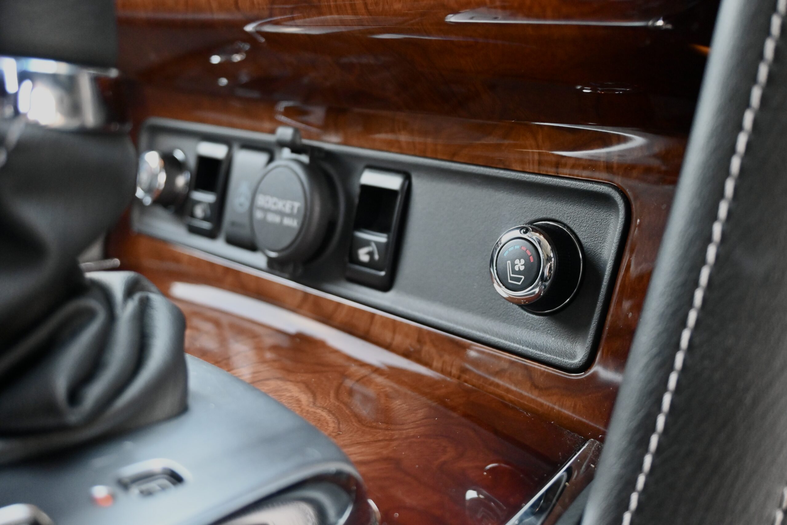 2017 INFINITI QX80 S Premium Auto 4×4 MY18