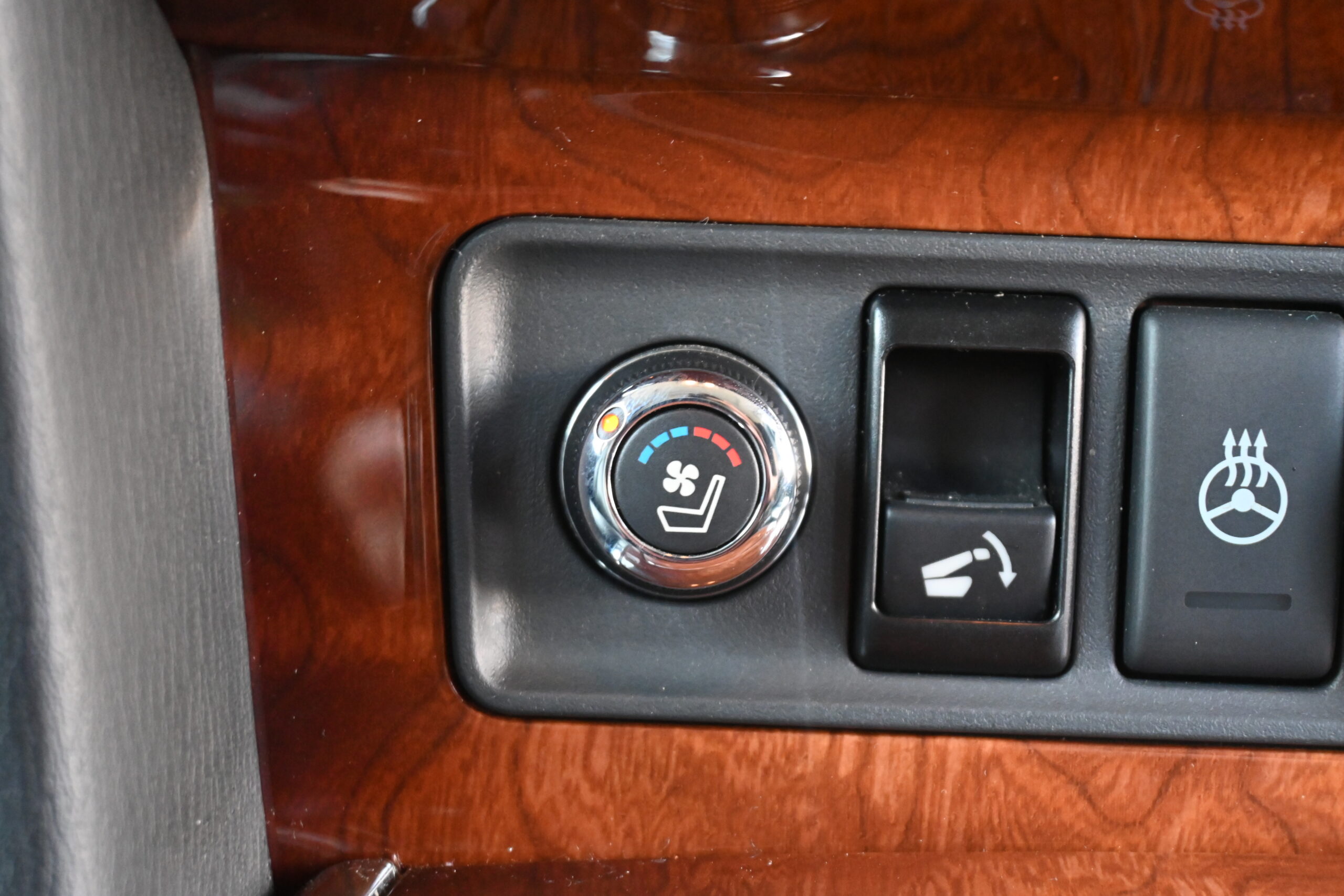 2017 INFINITI QX80 S Premium Auto 4×4 MY18