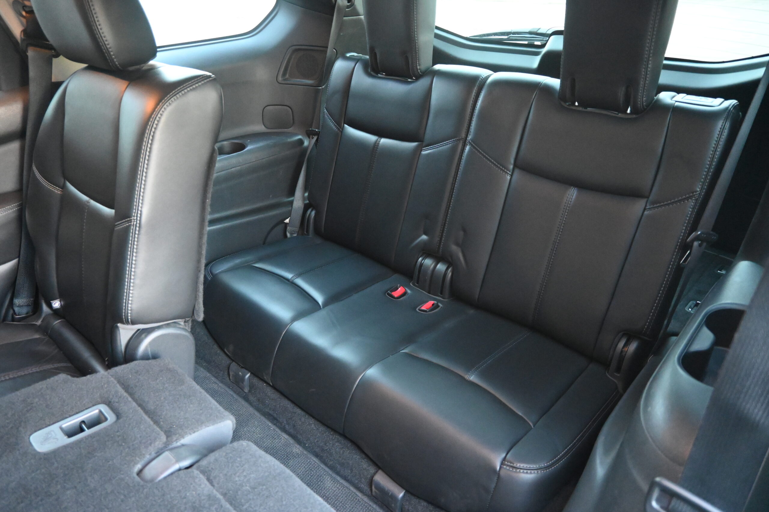 NISSAN PATHFINDER ST-L (4×2)