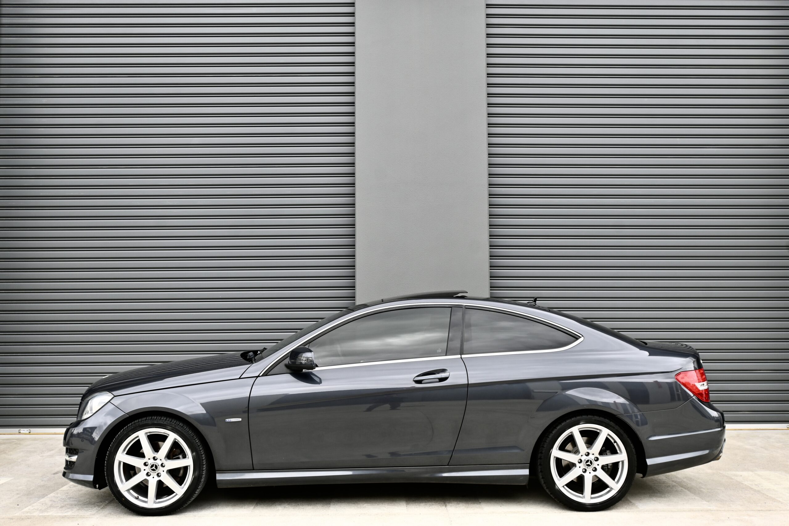 MERCEDES-BENZ C250 2012