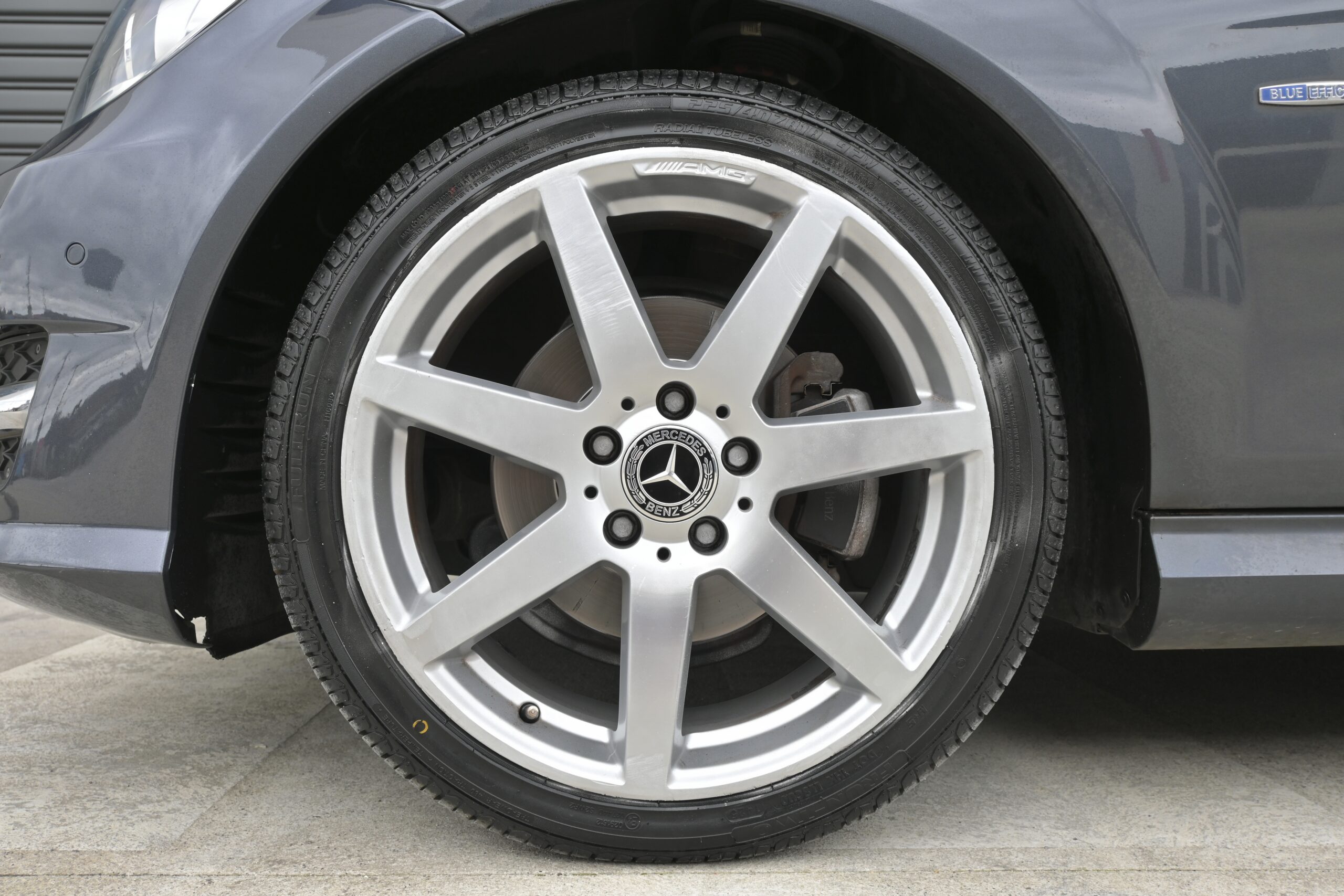 MERCEDES-BENZ C250 2012