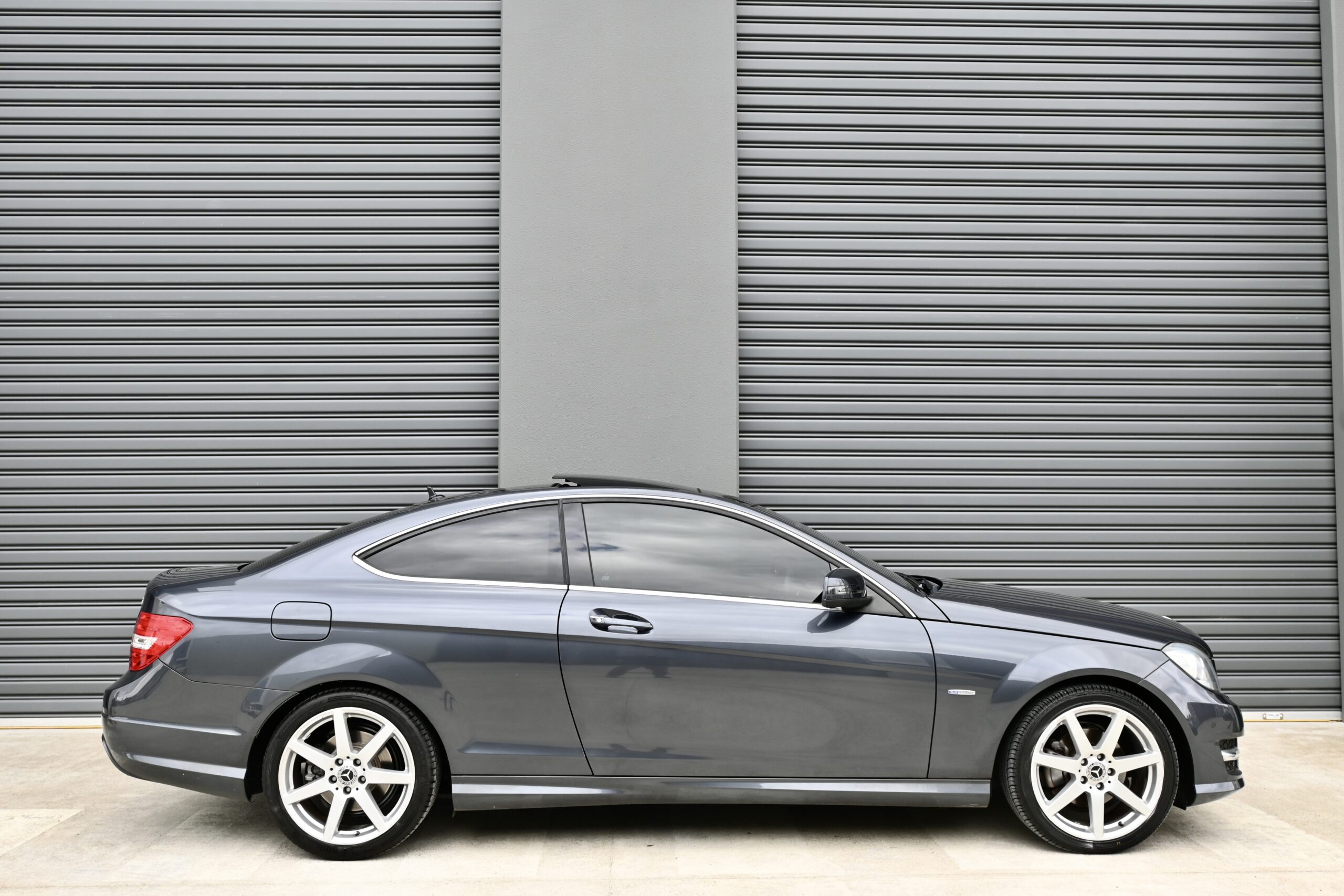 MERCEDES-BENZ C250 2012