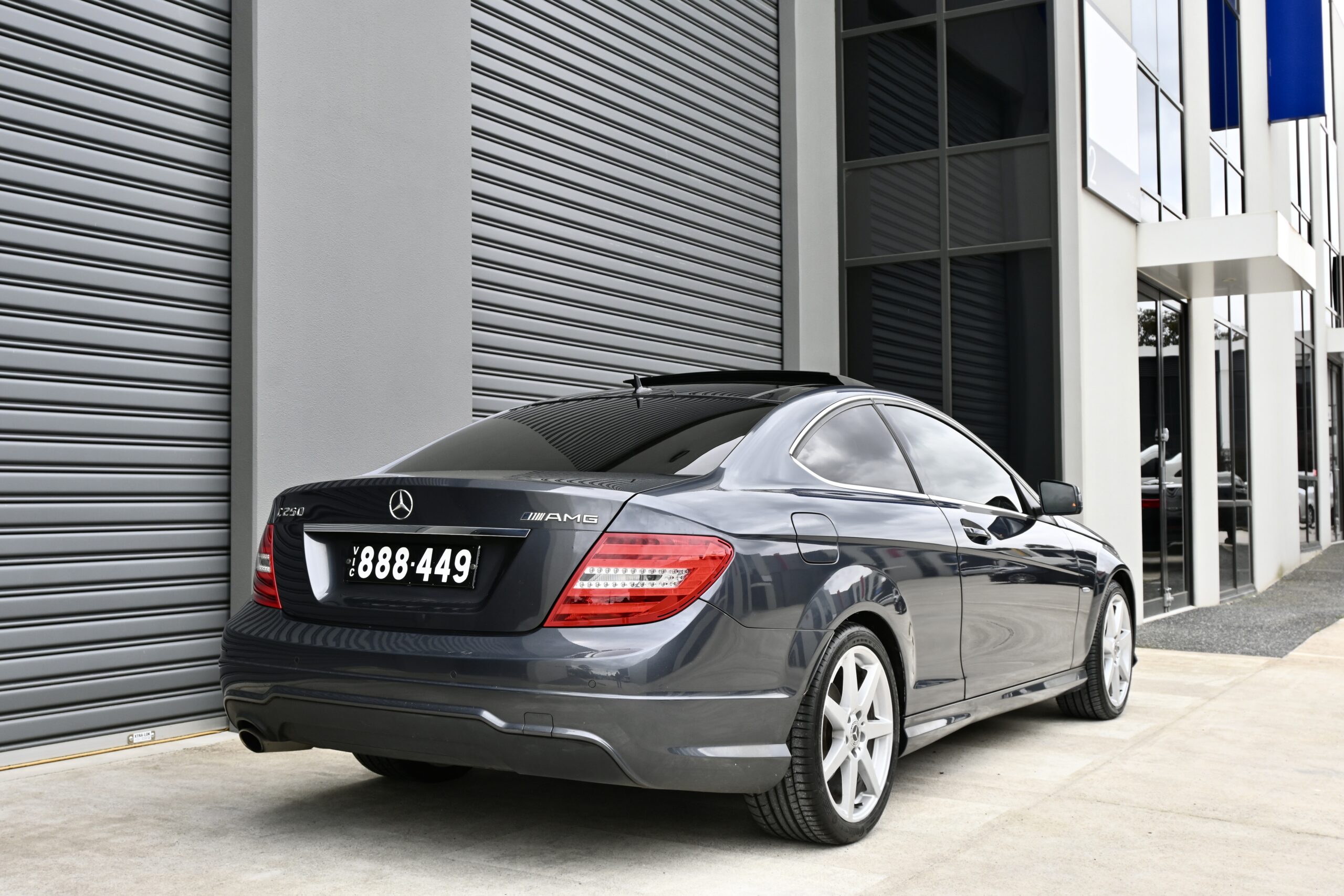 MERCEDES-BENZ C250 2012