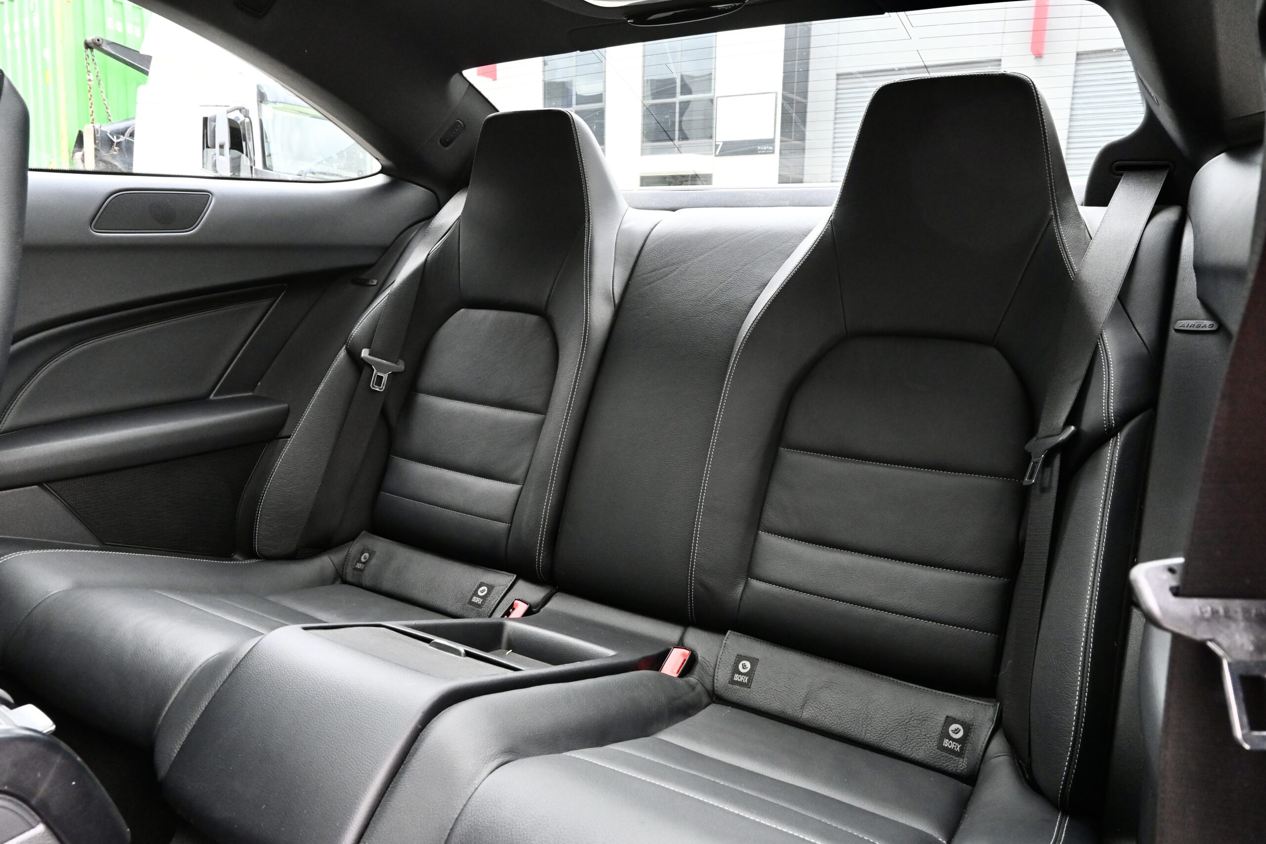 MERCEDES-BENZ C250 2012
