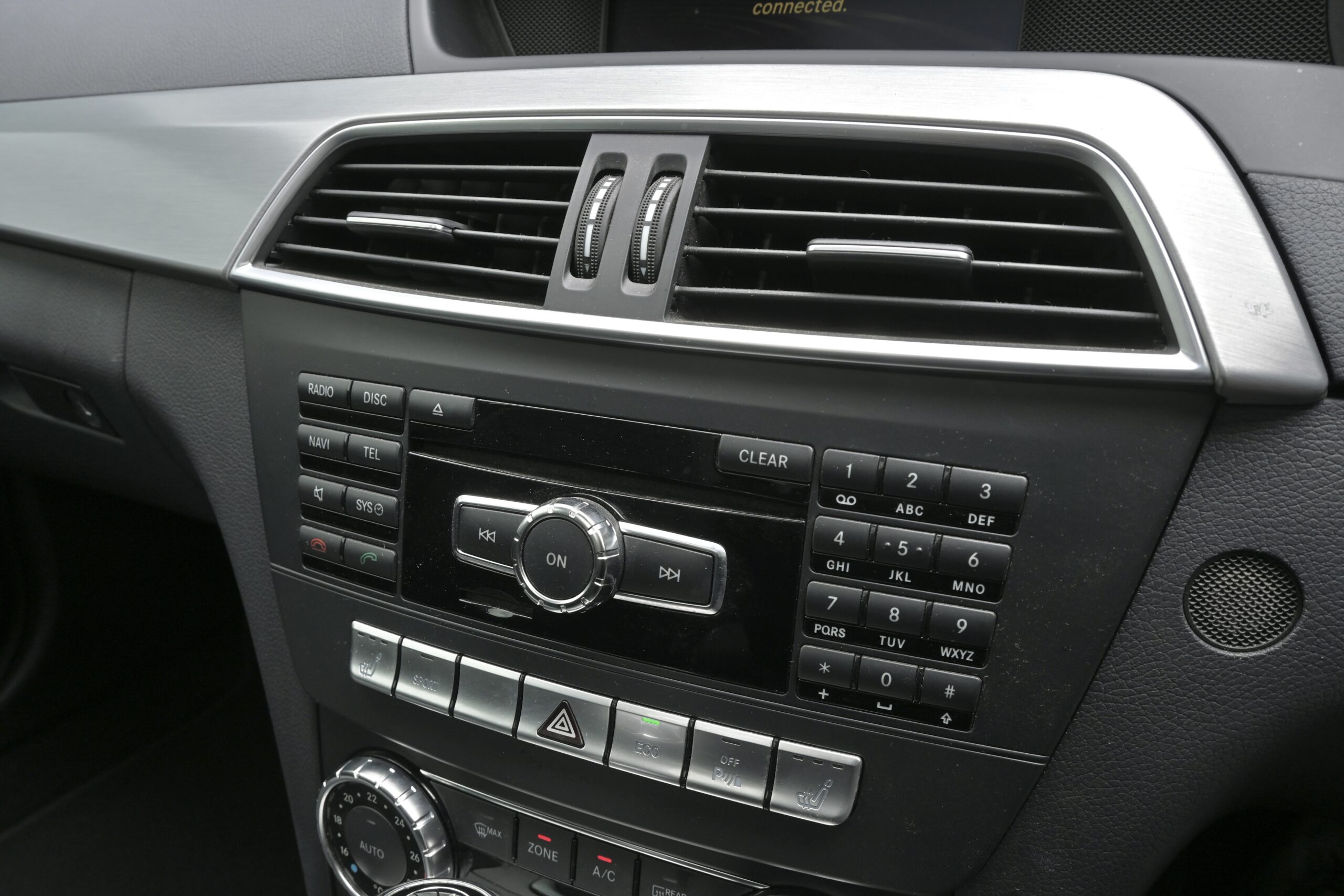 MERCEDES-BENZ C250 2012