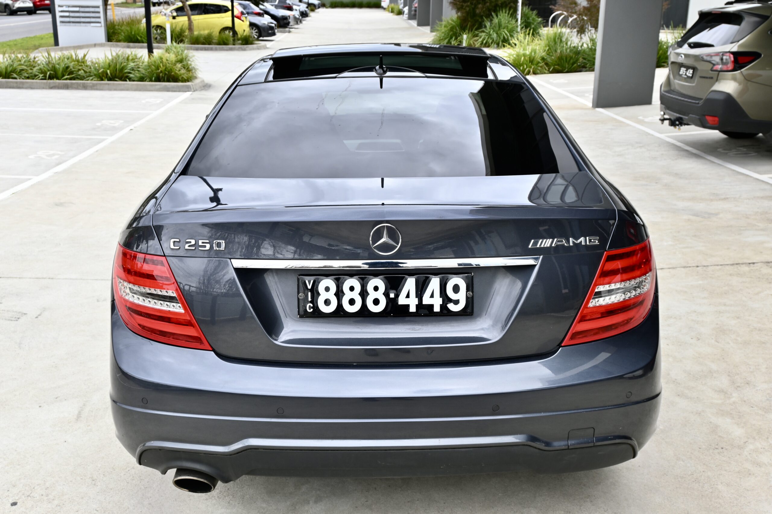 MERCEDES-BENZ C250 2012