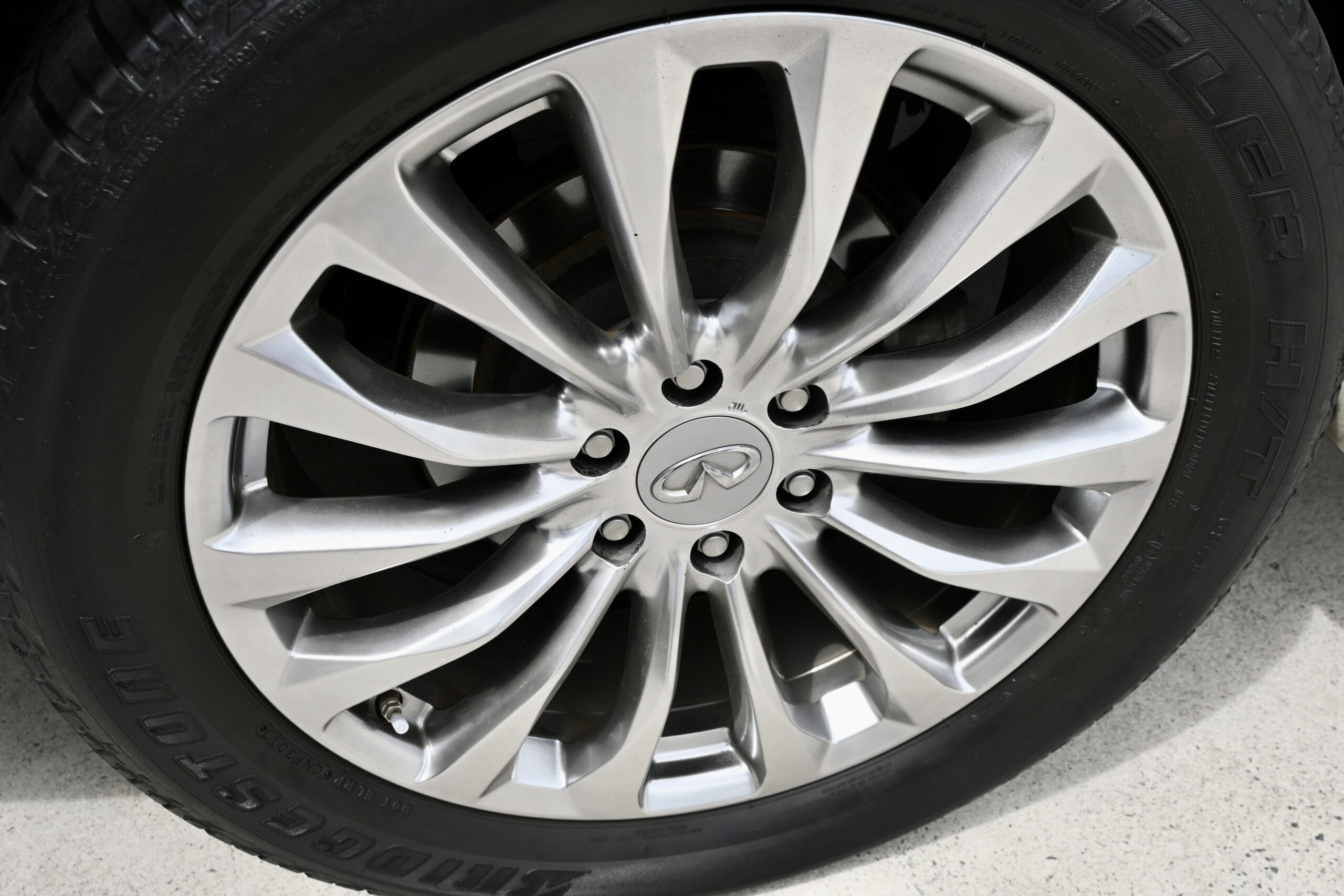 2017 INFINITI QX80 S Premium Auto 4×4 MY18