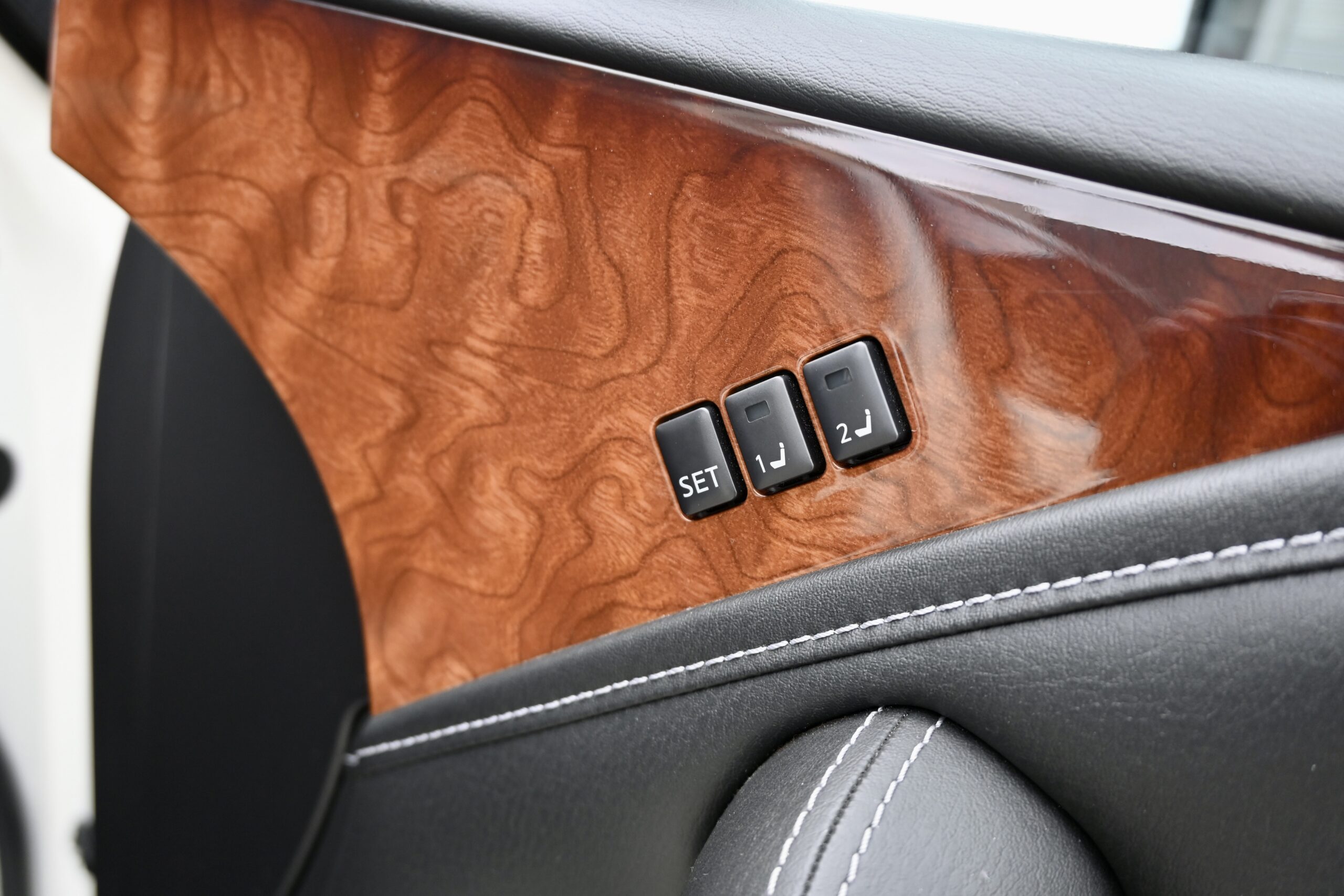 2017 INFINITI QX80 S Premium Auto 4×4 MY18