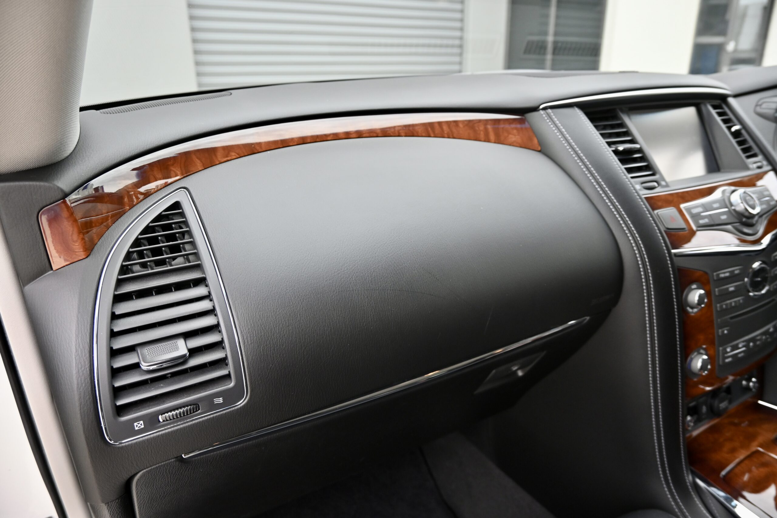 2017 INFINITI QX80 S Premium Auto 4×4 MY18