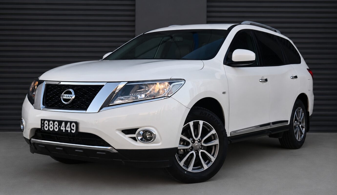 NISSAN PATHFINDER ST-L (4×2)