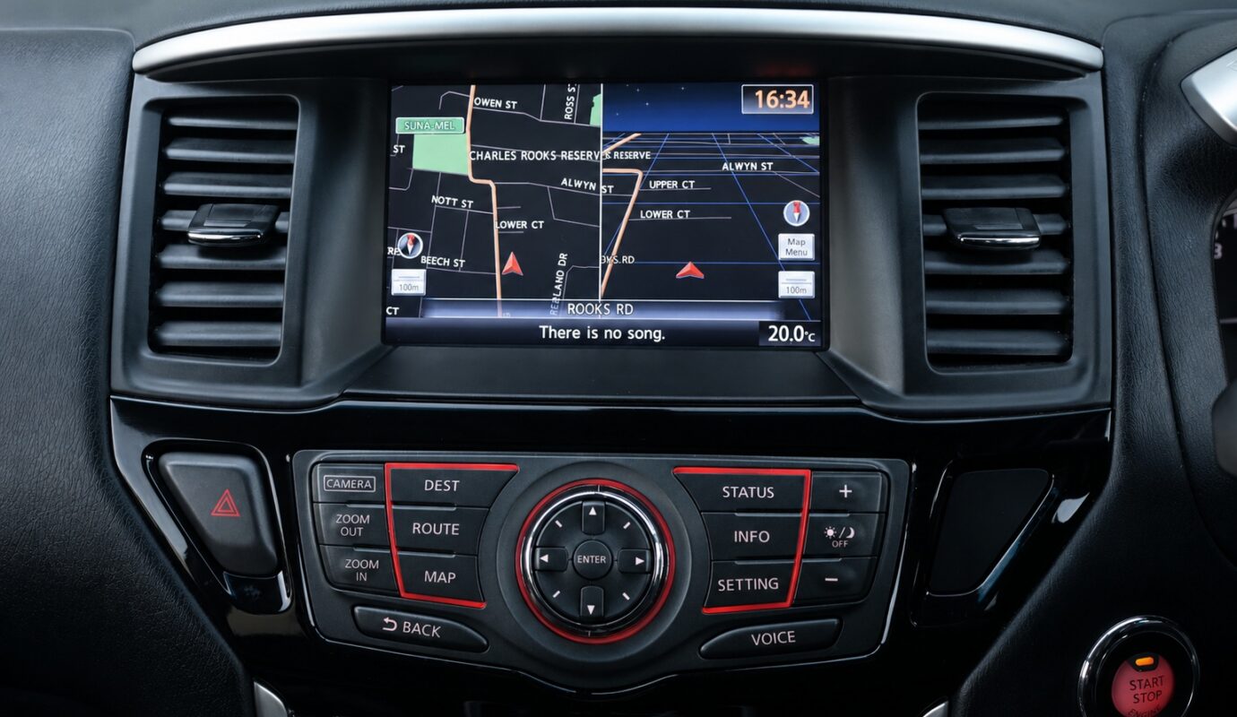 NISSAN PATHFINDER ST-L (4×2)
